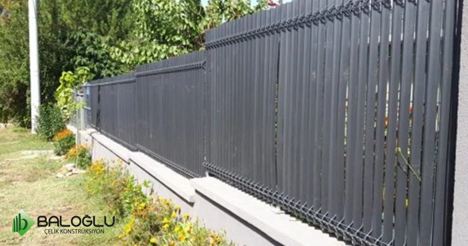 PVC Kaplama Panel Çit Uygulama